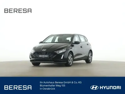 Gebraucht Hyundai i20 Comfort 101 PS (74 kW) 2024 Schwarz Kleinwagen