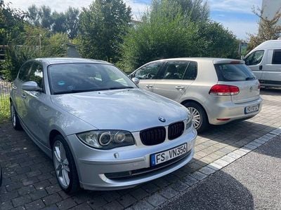 Usata BMW 120 170 CV (125 kW) 2007 Argento Utilitaria