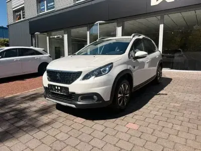 Gebraucht Peugeot 2008 Crossway 131 PS (96 kW) 2019 Weiß SUV