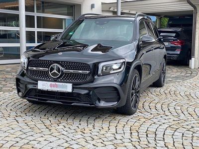Mercedes GLB220