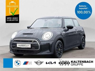 Schwarz Gebraucht 2023 Mini Cooper SE Classic Kleinwagen | 21.490 € (Etwas zu teuer)