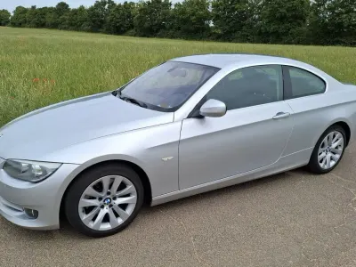 Gebraucht BMW 325 Comfort Edition 218 PS (160 kW) 2013 Silber Coupé