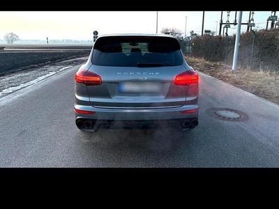 Second-hand Porsche Cayenne 500 CP (367 kW) 2015 Gri SUV