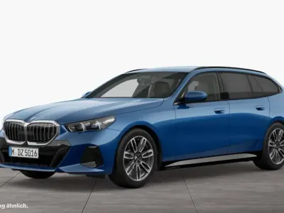 Gebraucht BMW 520 M Sport 190 PS (139 kW) 2025 Phytonicblau Kombi