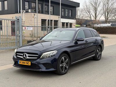 Gebraucht Mercedes C300 258 PS (189 kW) 2020 Blau Limousine