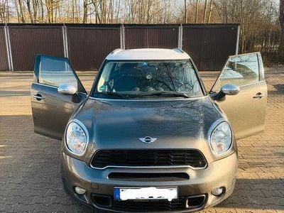 Braun Gebraucht 2011 Mini Cooper SD Countryman SUV | 8.899 € (Guter Preis)