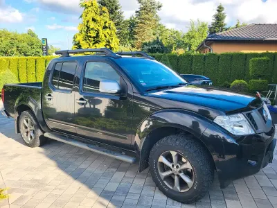 Gebraucht Nissan Navara 190 PS (139 kW) 2013 Schwarz Pickup