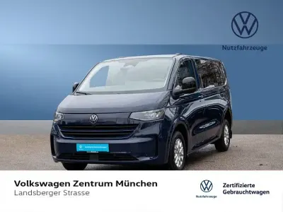 Gebraucht VW Caravelle Life 150 PS (110 kW) 2025 Blau Van