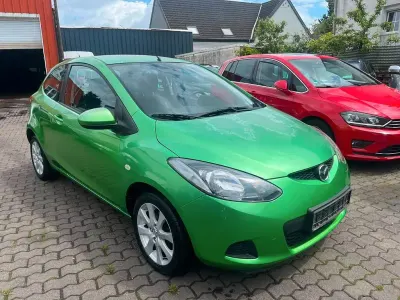 Gebraucht Mazda 2 Inclusive 75 PS (55 kW) 2008 Grün Kleinwagen