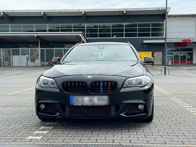 Schwarz Gebraucht 2013 BMW 520 M Sport Kombi | 10.499 € (Fairer Preis)