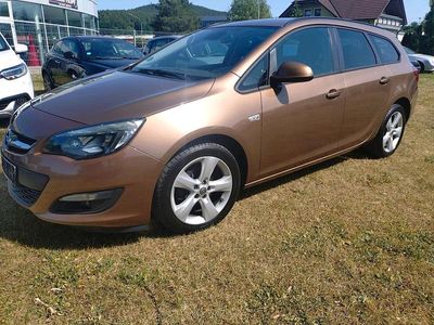 Braun Gebraucht 2015 Opel Astra Kombi | 6.650 € (Teuer)