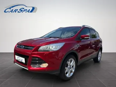 Gebraucht Ford Kuga Titanium 150 PS (110 kW) 2016 Rubyrot (metallic) SUV
