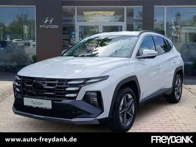 Neu Hyundai Tucson Trend 239 PS (175 kW) 2026 Atlas white SUV