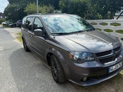 Begagnad Dodge Grand Caravan 287 HK (211 kW) 2017 Grå Minibuss