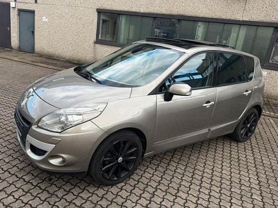 Gebraucht Renault Scénic III Luxe 160 PS (117 kW) 2010 Braun Van / Kleinbus