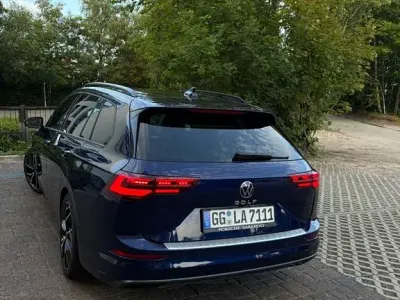 Gebraucht VW Golf VII Active 150 PS (110 kW) 2021 Blau Kleinwagen