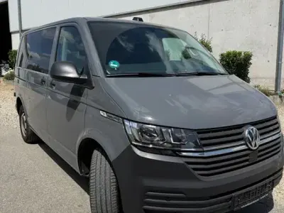 Gebraucht VW Caravelle 150 PS (110 kW) 2021 Grau Van