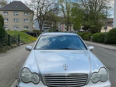 Second-hand Mercedes C220 150 CP (110 kW) 2001 Argintiu Break