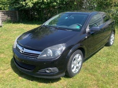 Opel Astra GTC