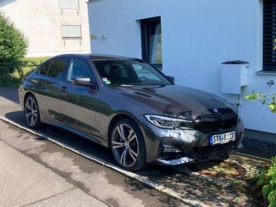 BMW 330e
