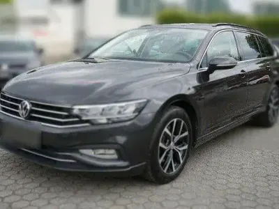 Gebraucht VW Passat Comfortline 190 PS (139 kW) 2019 Grau Kombi