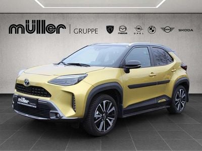 Gebraucht Toyota Yaris Cross Edition 116 PS (85 kW) 2022 Brass gold SUV