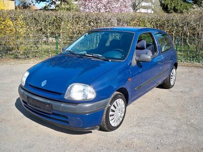 Gebraucht Renault Clio II 58 PS (42 kW) 2000 Blau Kleinwagen