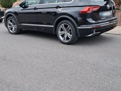 Gebraucht VW Tiguan 220 PS (161 kW) 2017 Schwarz SUV