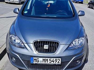 Gebraucht Seat Altea 4You 105 PS (77 kW) 2014 Grau Limousine