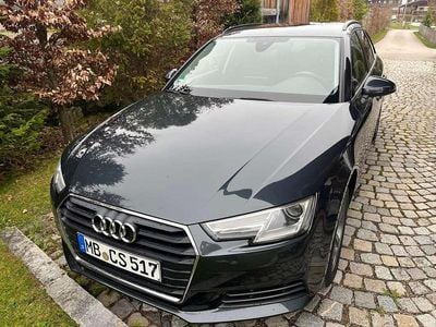 Second-hand Audi A4 150 CP (110 kW) 2017 Gri Break