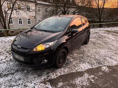 Gebraucht Ford Fiesta 81 PS (59 kW) 2012 Schwarz Kleinwagen