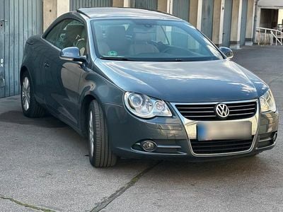Gebraucht VW Eos 140 PS (102 kW) 2008 Grau Cabrio