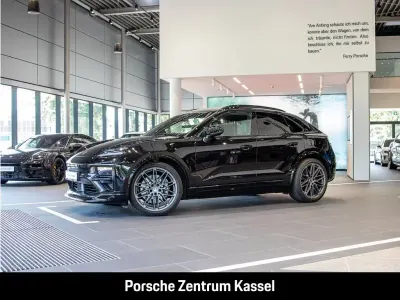 Gebraucht Porsche Macan Turbo 469 kW (639 PS) 2025 Schwarz SUV