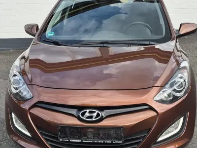 Gebraucht Hyundai i30 90 PS (66 kW) 2013 Braun Kombi