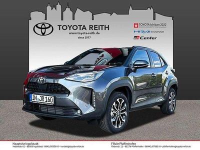 Grau Gebraucht 2024 Toyota Yaris Cross Team SUV | 26.880 € (Fairer Preis)