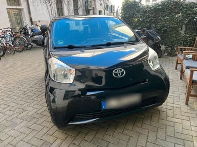 Toyota iQ