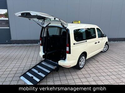 Gebraucht Ford Grand Tourneo Connect 122 PS (89 kW) 2024 Gelb Van / Kleinbus