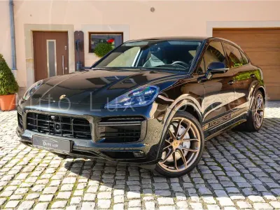 Gebraucht Porsche Cayenne Turbo 549 PS (403 kW) 2022 Grün SUV
