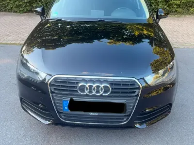 Gebraucht Audi A1 Attraction 86 PS (63 kW) 2012 Schwarz Kleinwagen