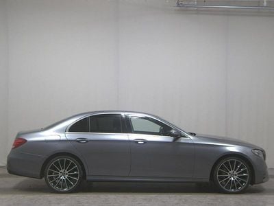 Gebraucht Mercedes E220 AMG line 194 PS (142 kW) 2020 Grau Limousine