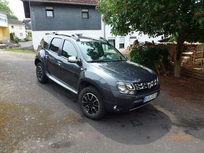 Grau Gebraucht 2016 Dacia Duster Prestige SUV | 7.700 € (Guter Preis)