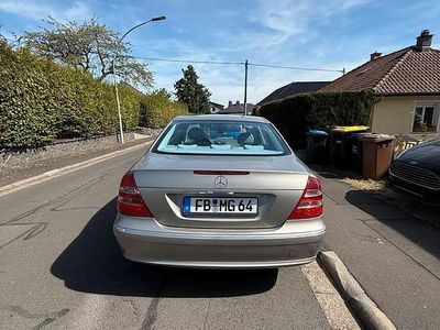 Mercedes E280