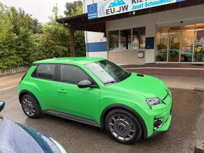 Neu Renault R5 89 kW (122 PS) 2026 Grün Kleinwagen