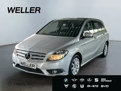 Gebraucht Mercedes B180 122 PS (89 kW) 2012 Silber Van / Kleinbus