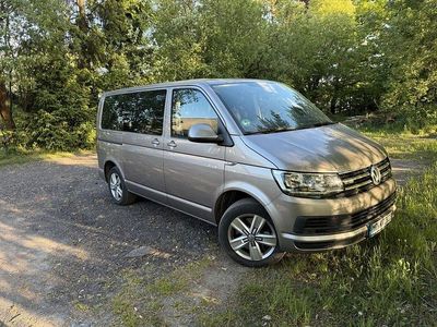 Beige Gebraucht 2018 VW Multivan Comfortline Van | 39.999 € (Fairer Preis)