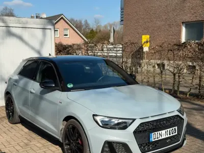 Gebraucht Audi A1 Sportback S-Line 150 PS (110 kW) 2023 Grau Kleinwagen