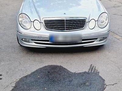 Mercedes E320