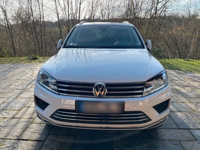 gebraucht VW Touareg 3,0 TDI V6, Pano, Luft,Standhzg, Ahk Top gepflegt