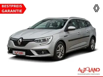 Gebraucht Renault Mégane IV 132 PS (97 kW) 2018 Silber Limousine