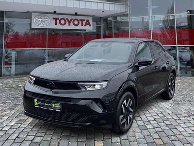 Gebraucht Opel Mokka 131 PS (96 kW) 2025 Lackierung schwarz perla nera/ SUV